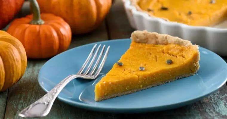 Homemade Pumpkin Pie: Indulge in an Autumn Bliss